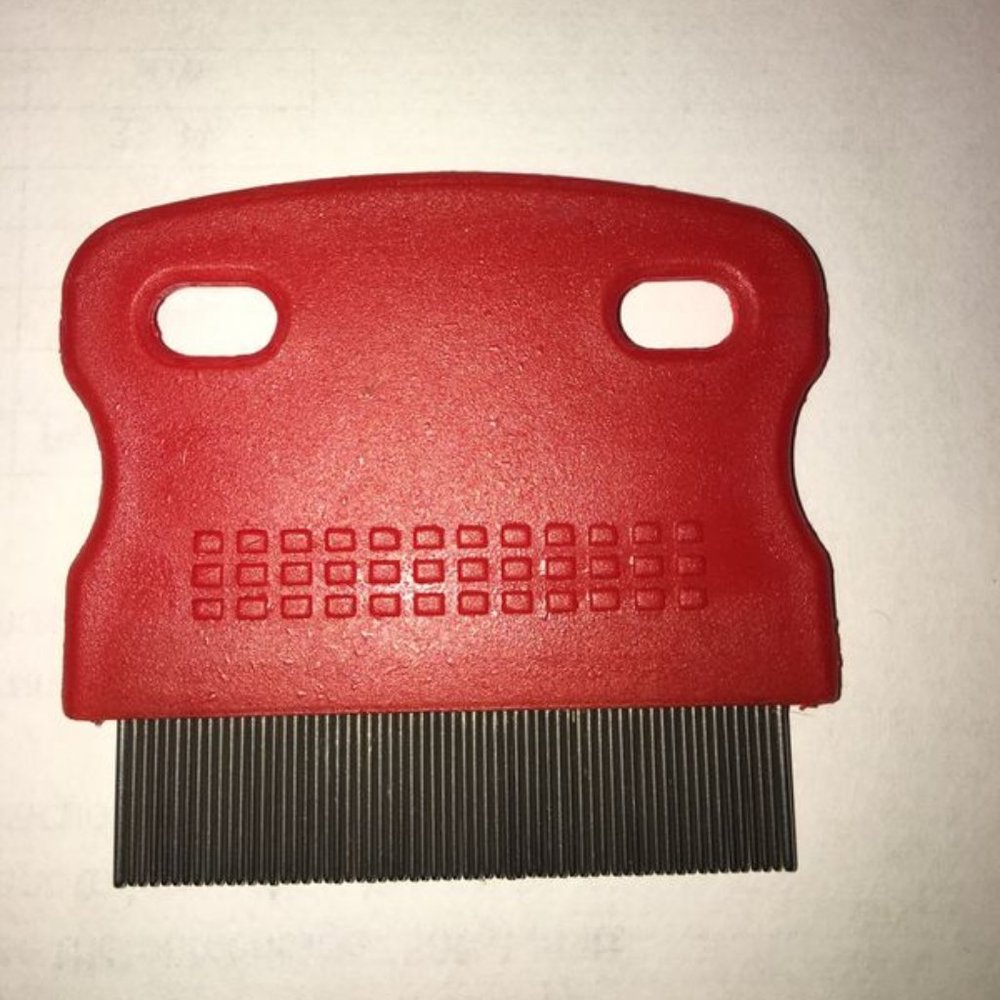 Red Plastic Handle Fine Tooth Flea Comb